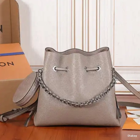 2304DJ0039 Bag LV 0529